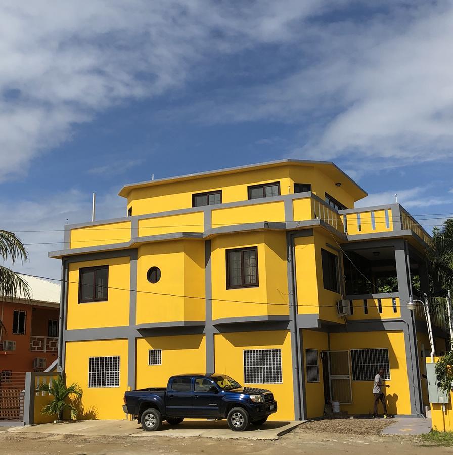 Khalkob'S Estate Apartamento Placencia Exterior foto